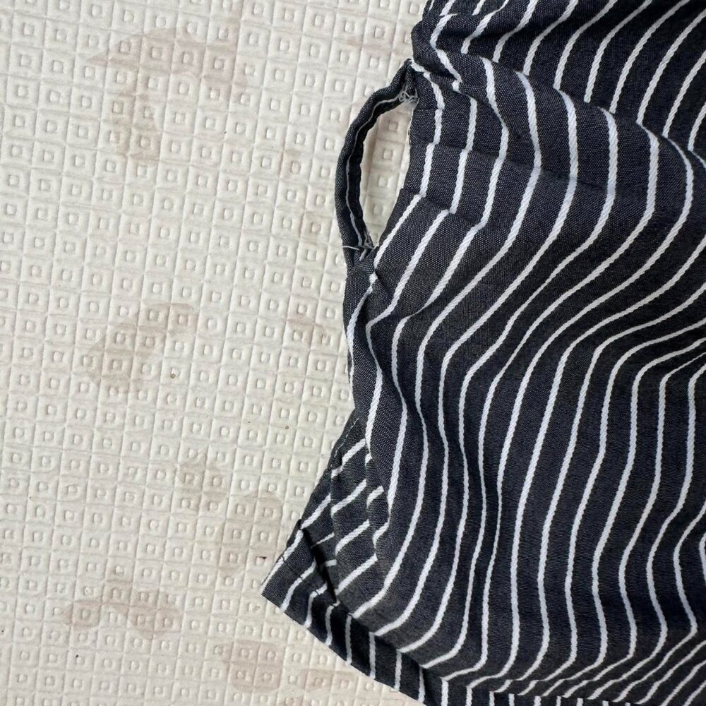 ๐งก 2 for 10$ tube top size L in grey and white brand Groggy - Picture 4 of 8